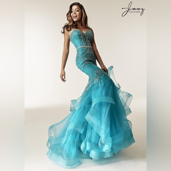 Prom/Pageant dress - Picture 2 of 2